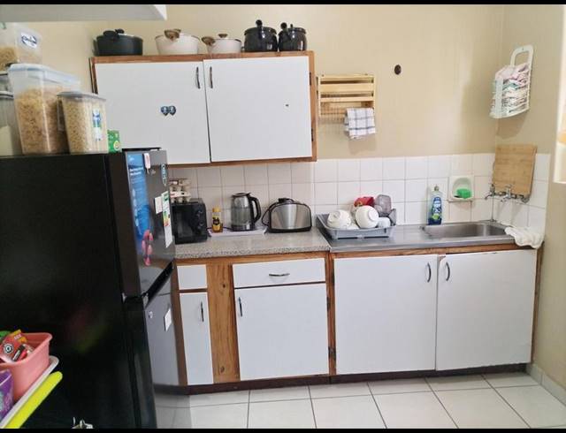 2 BEDROOM APARTMENT FOR SALE IN SUNNYSIDE